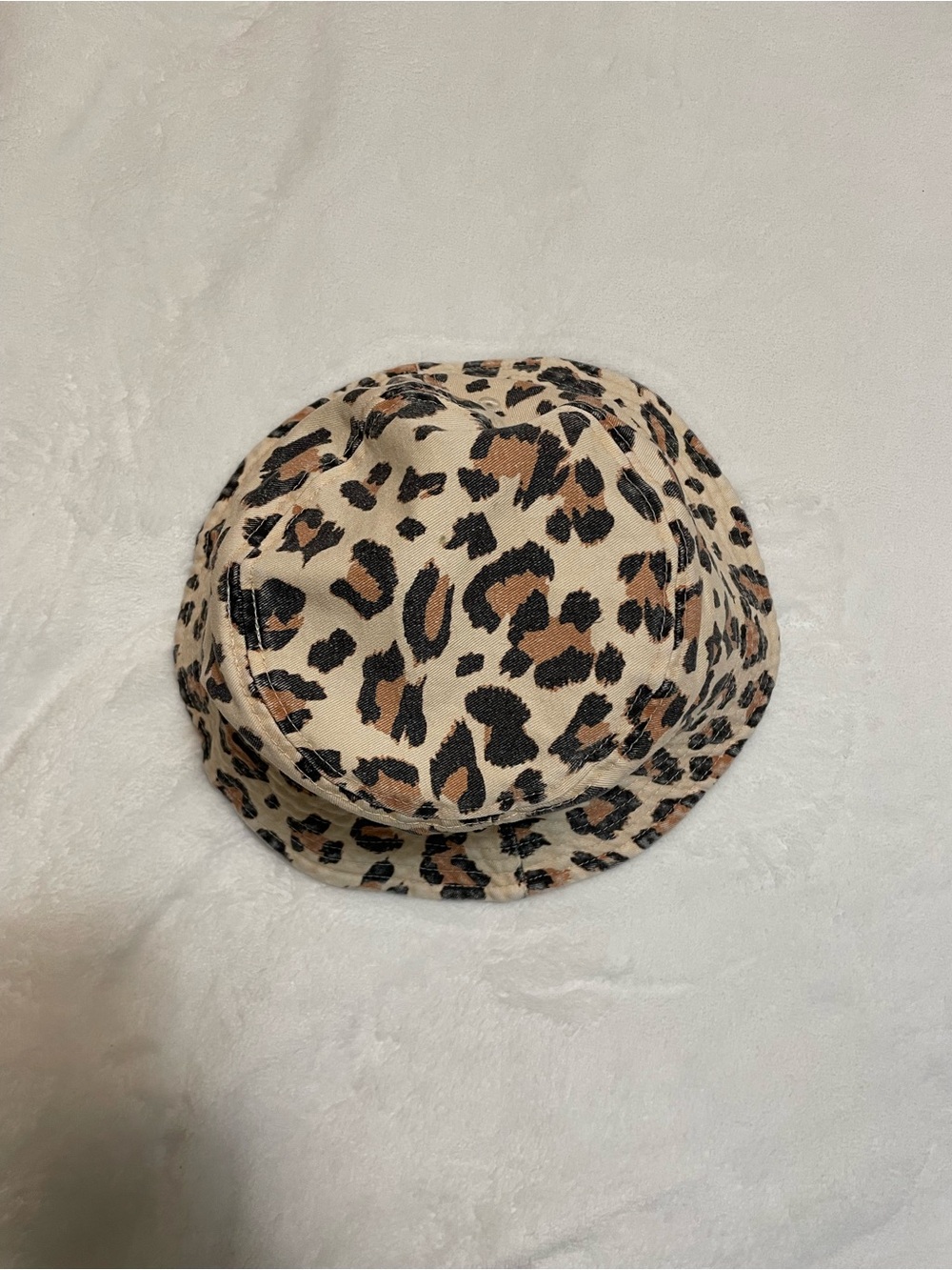 NWT AERIE CHEETAH PRINT BUCKET HAT